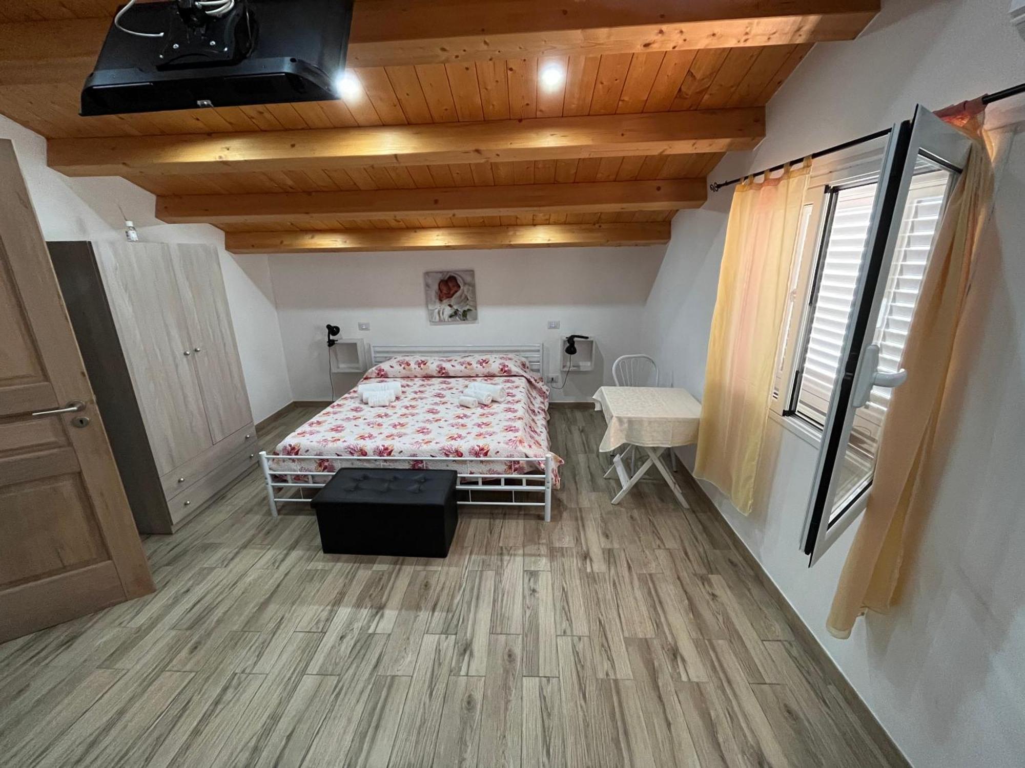 Debel House Bed & Breakfast Marina di Ragusa Exterior photo